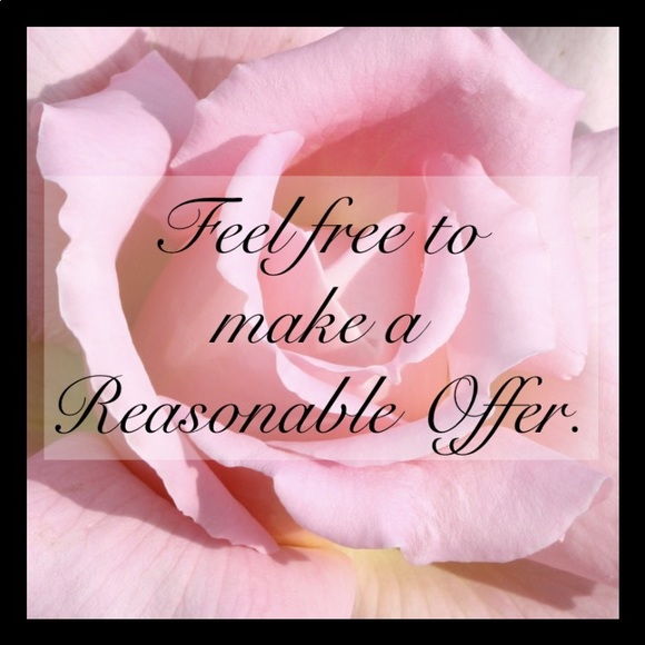 Feel free to make a reasonable offer on any item in my closet. - Picture 3 of 3